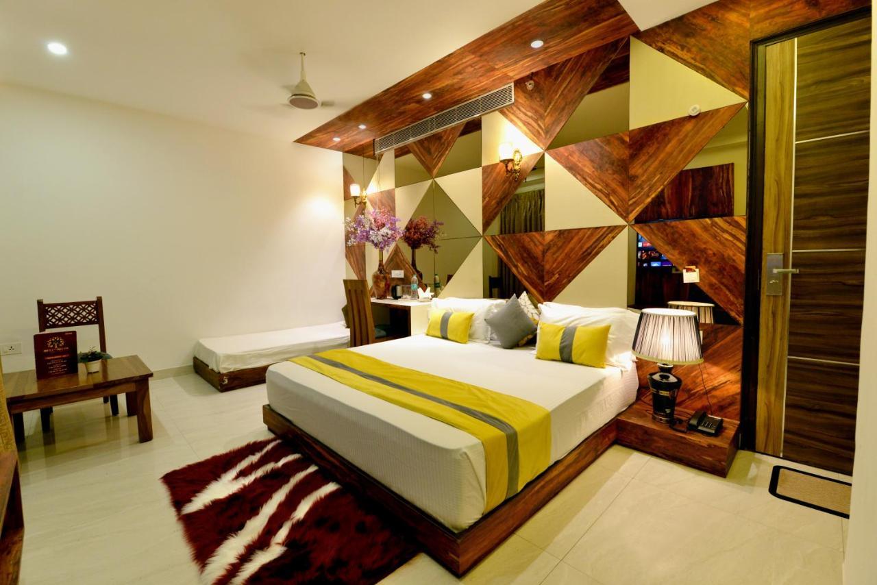 Hotel The Yellow Nayagaon Εξωτερικό φωτογραφία