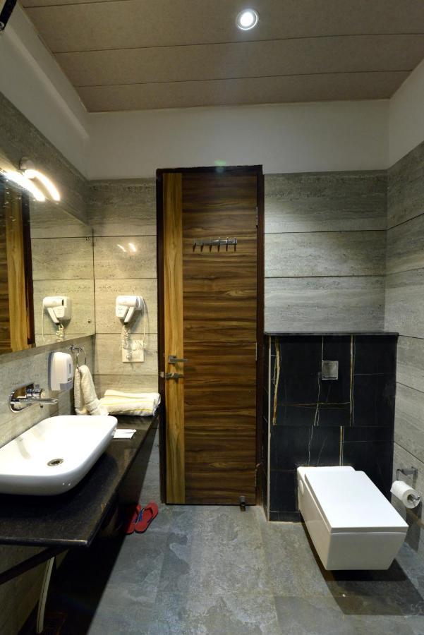 Hotel The Yellow Nayagaon Εξωτερικό φωτογραφία
